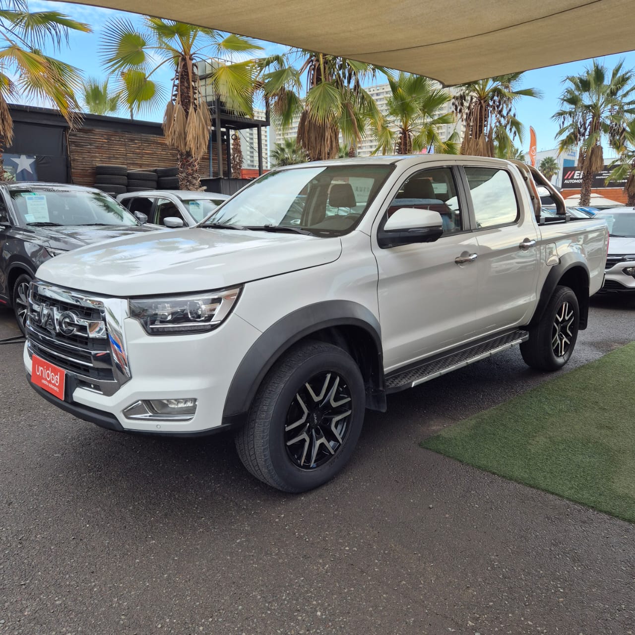 JAC T8